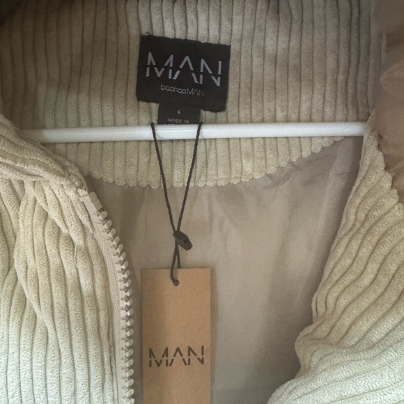 NWT Boohoo Man Cord Paneled Hooded Puffer Vest - Picture 3 of 5